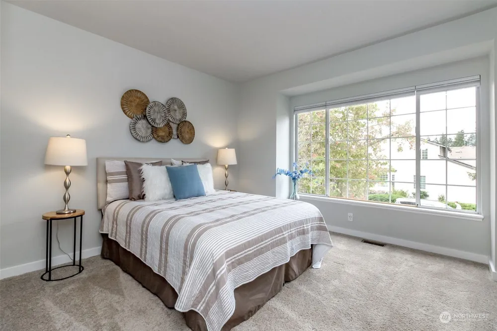 1203 SW 355th Pl, Federal Way, WA 98023