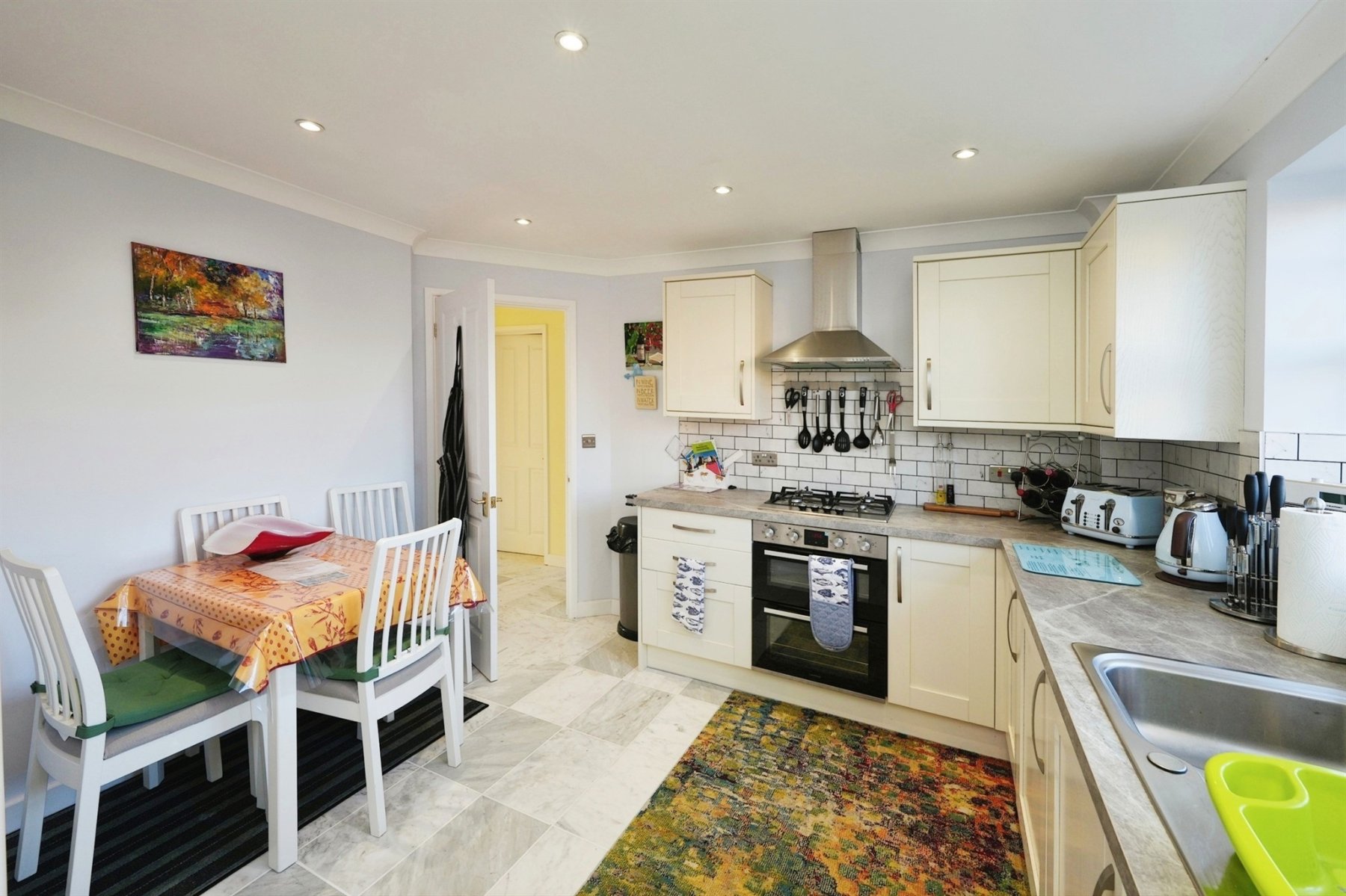 4 bedroom property for sale in Heol Glaslyn, Caldicot Offers in the