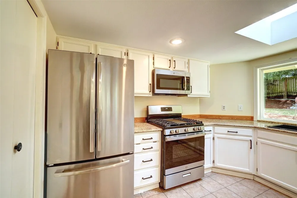 32222 8th Ave SW, Federal Way, WA 98023