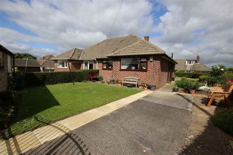 2 bedroom property for sale in Cumbrian Walk, Pogmoor, Barnsley £240,000