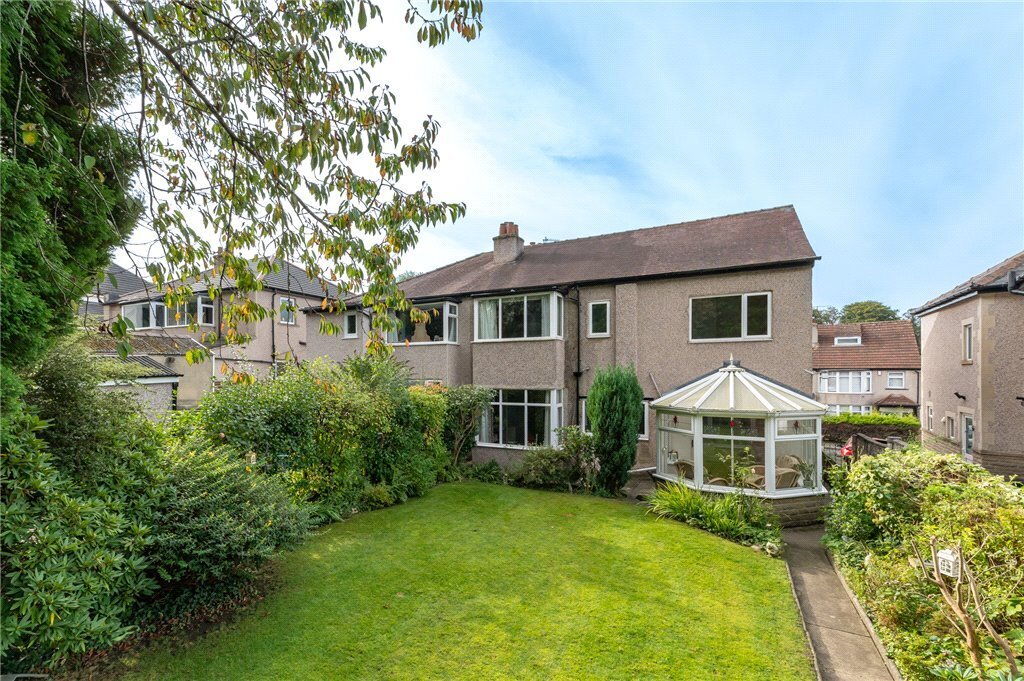 5 bedroom property for sale in Branksome Drive, Shipley, West Yorkshire