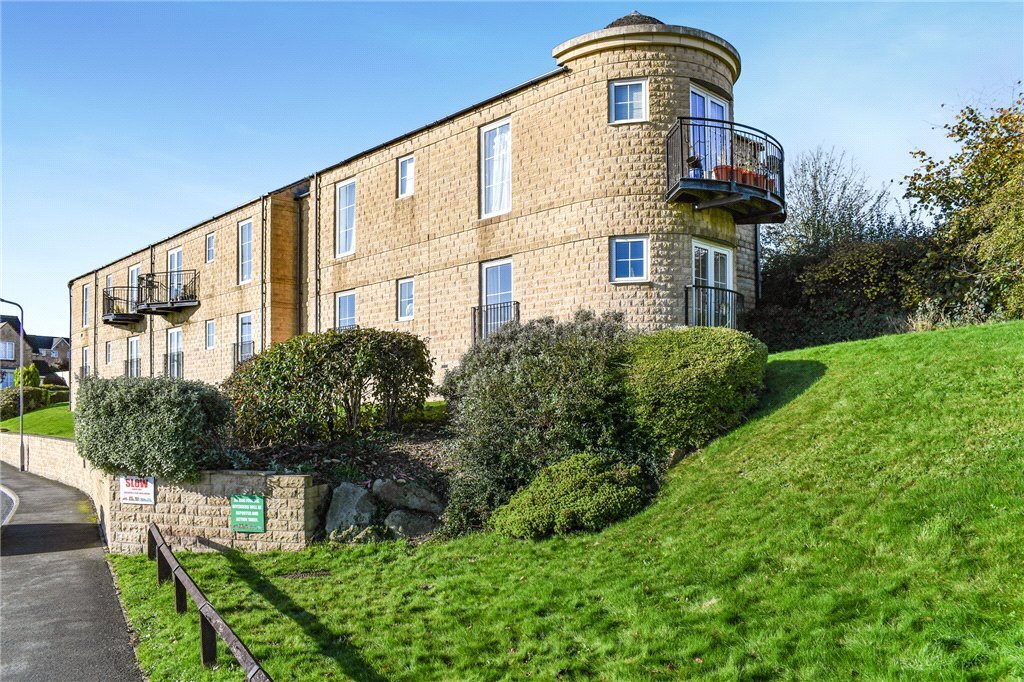 2 bedroom property for sale in Agincourt Drive, Bingley, West Yorkshire