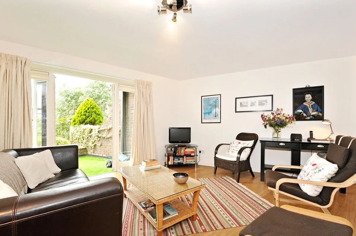 Folly Bridge Court, Oxford, OX1