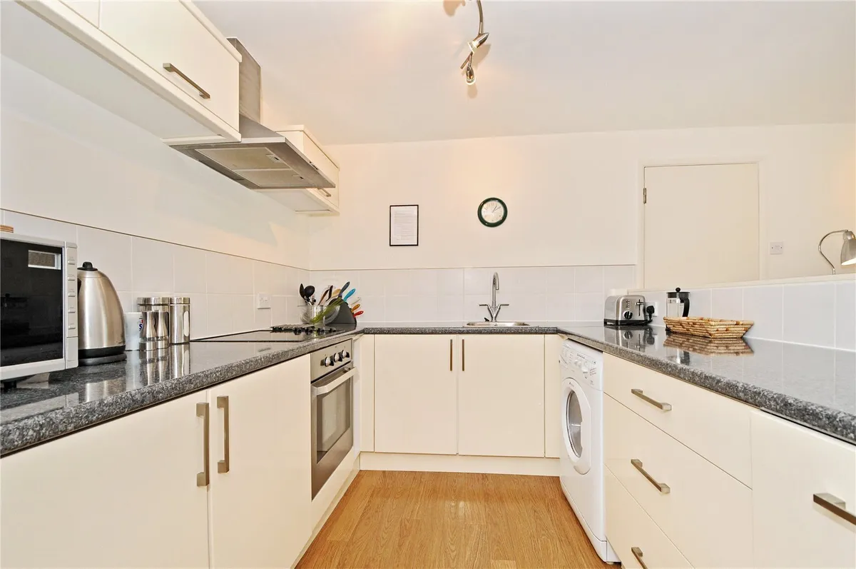 Folly Bridge Court, Oxford, OX1