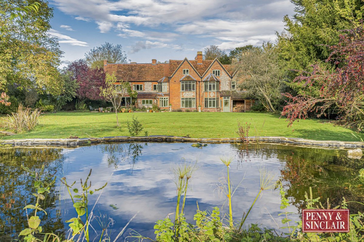 5 bedroom property to let in Howe Road, Watlington, OX49 £13,000 pw