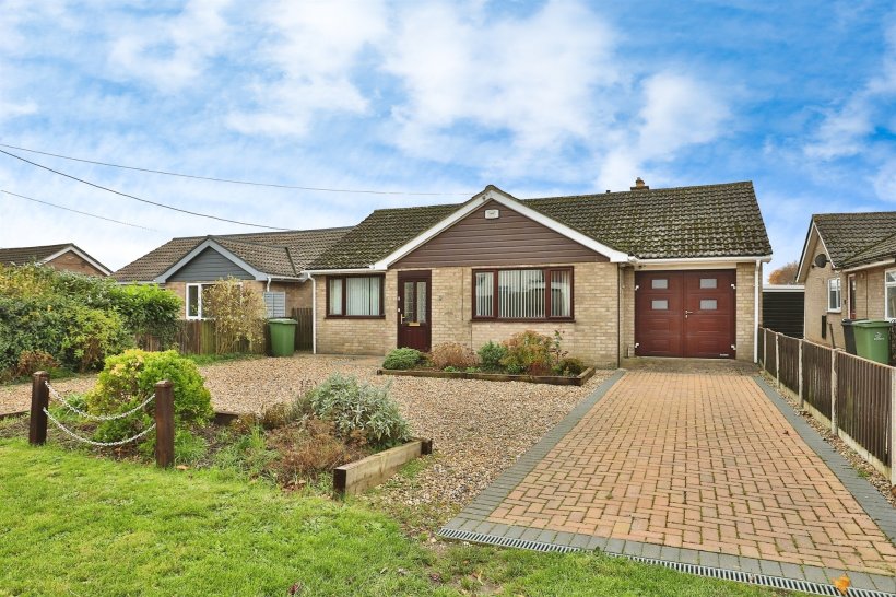 Ketts Hill, Necton, Swaffham 2 bedroom detached bungalow William H