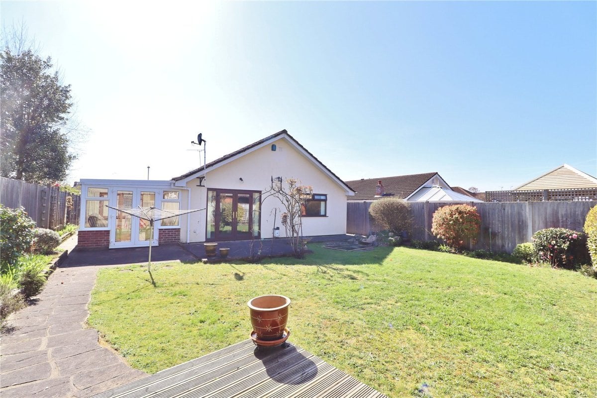 3 bedroom property for sale in Rowan Drive, Verwood, Dorset, BH31 £