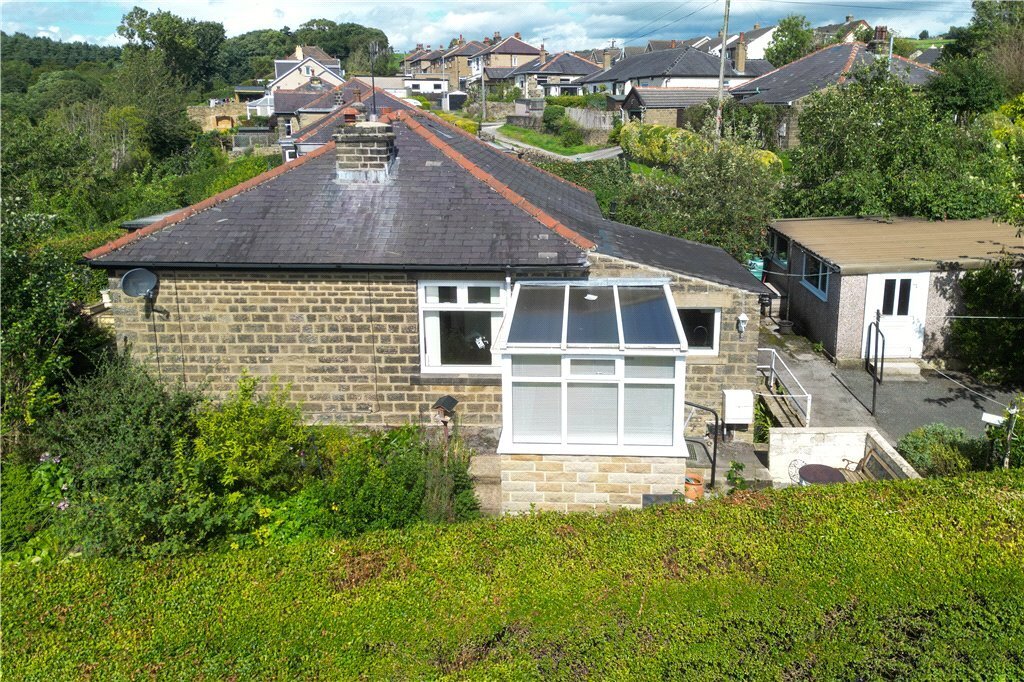 2 bedroom property for sale in Browcliff, Silsden, Keighley, BD20 Guide price £390,000