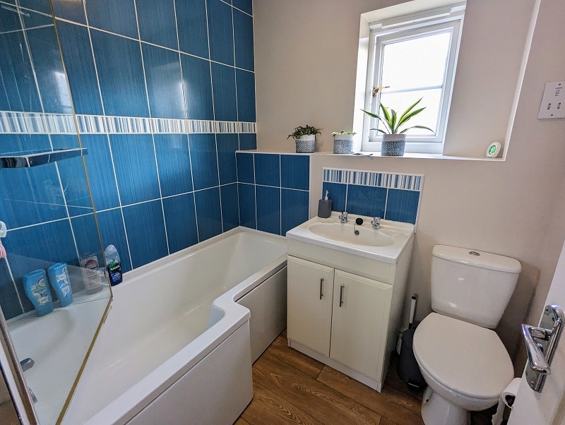 3 bedroom property for sale in Parc Starling, Johnstown, Carmarthen