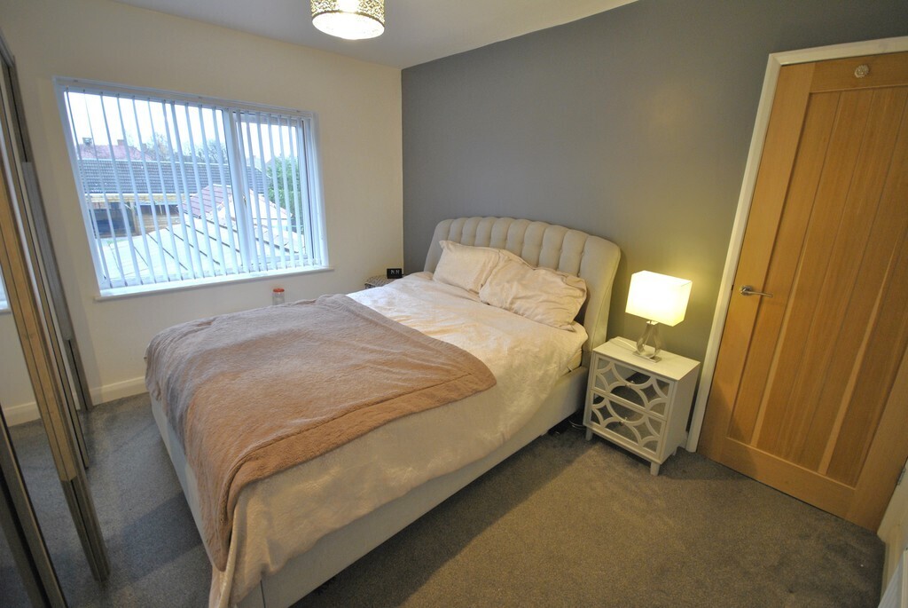 3 bedroom property for sale in Harrowden Road, Wheatley Offers in the