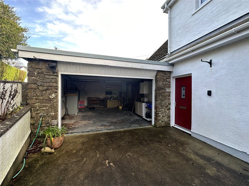 4 bedroom property to let in Stammers Lane, Rushy Lake, Saundersfoot