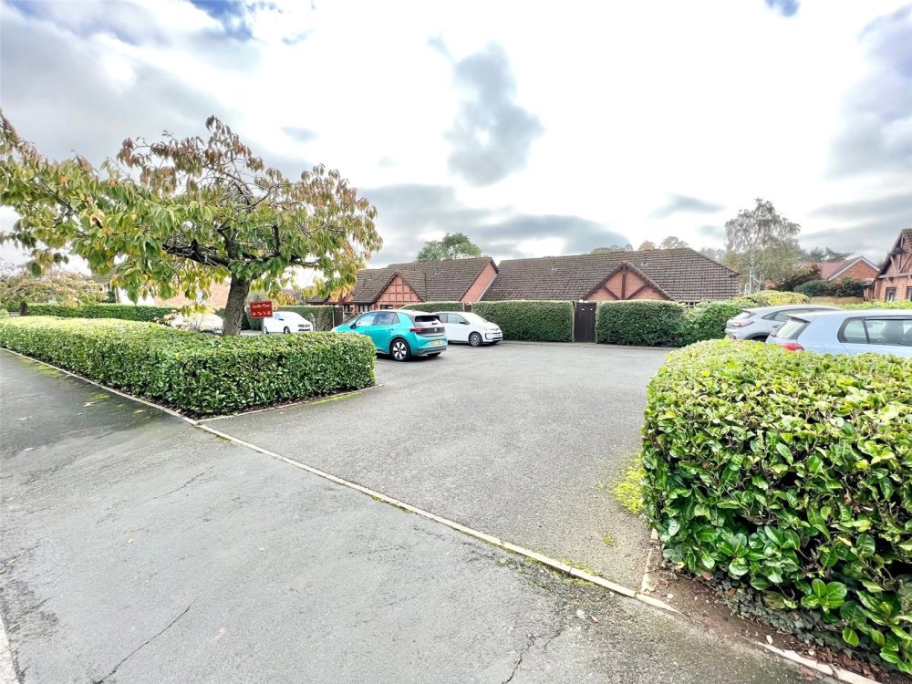 2 bedroom property for sale in Prospect Road, StourportonSevern, Worcestershire, DY13 Offers