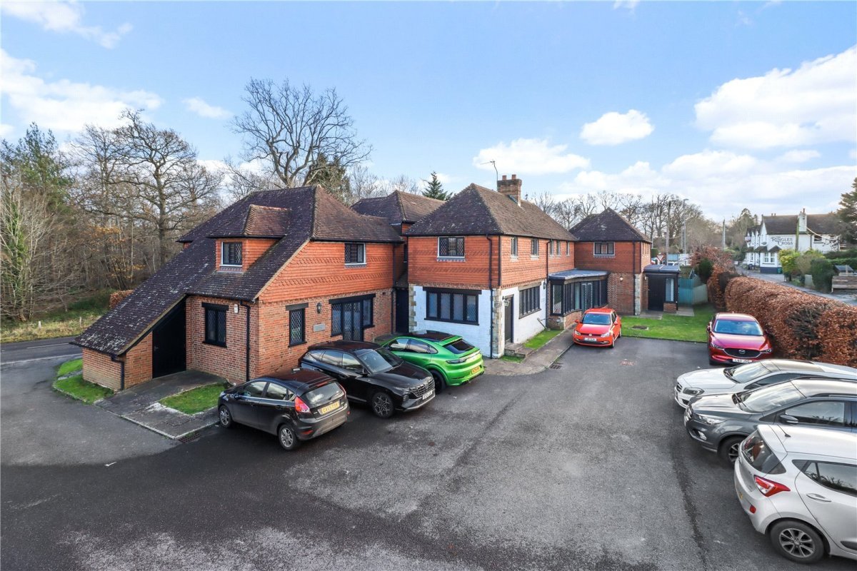 2 bedroom property for sale in Ringles Cross, Uckfield, East Sussex