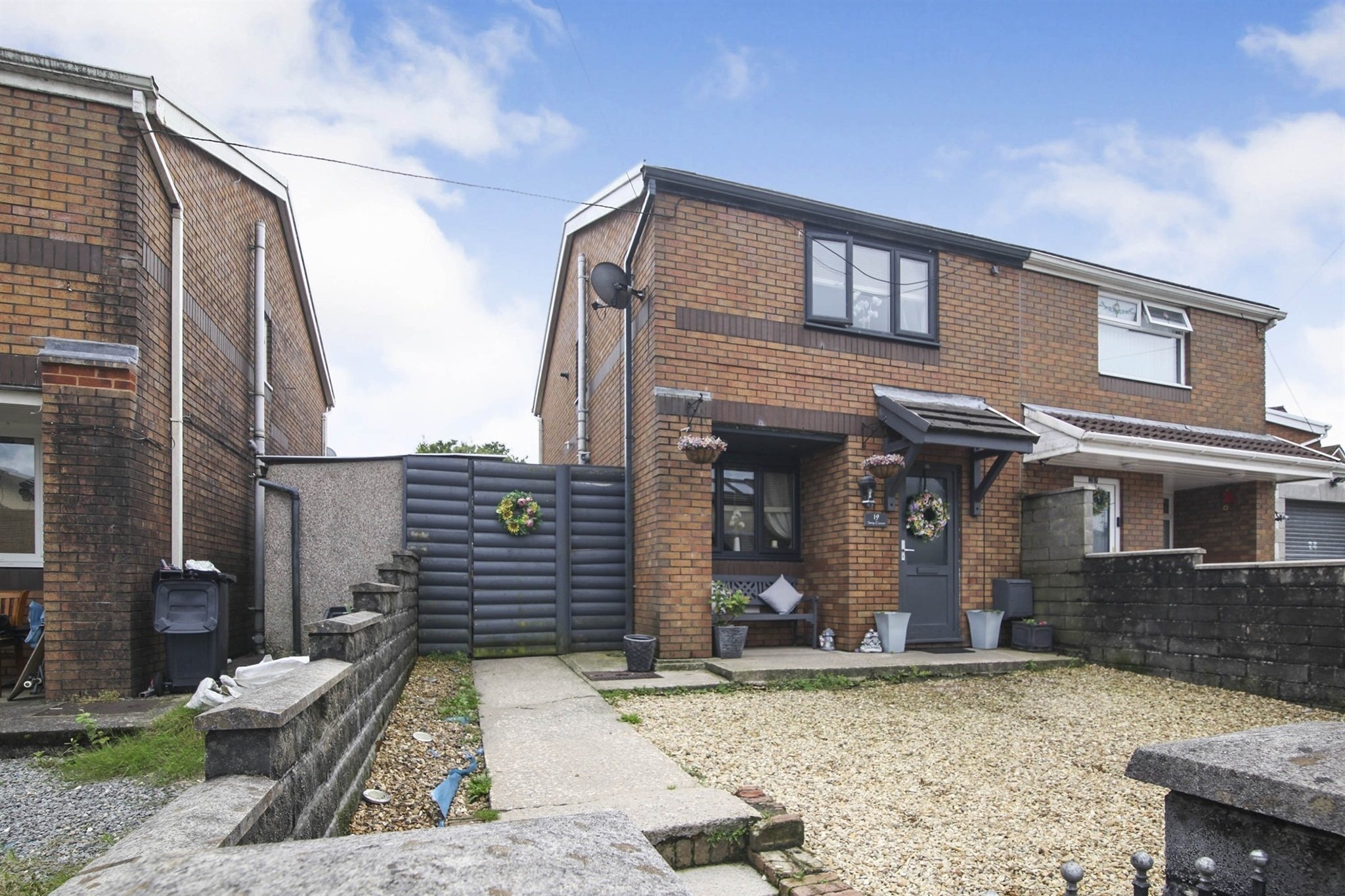 Peter Alan Estate Agents in Maesteg Sell, Buy, Mortgages, Let or Rent