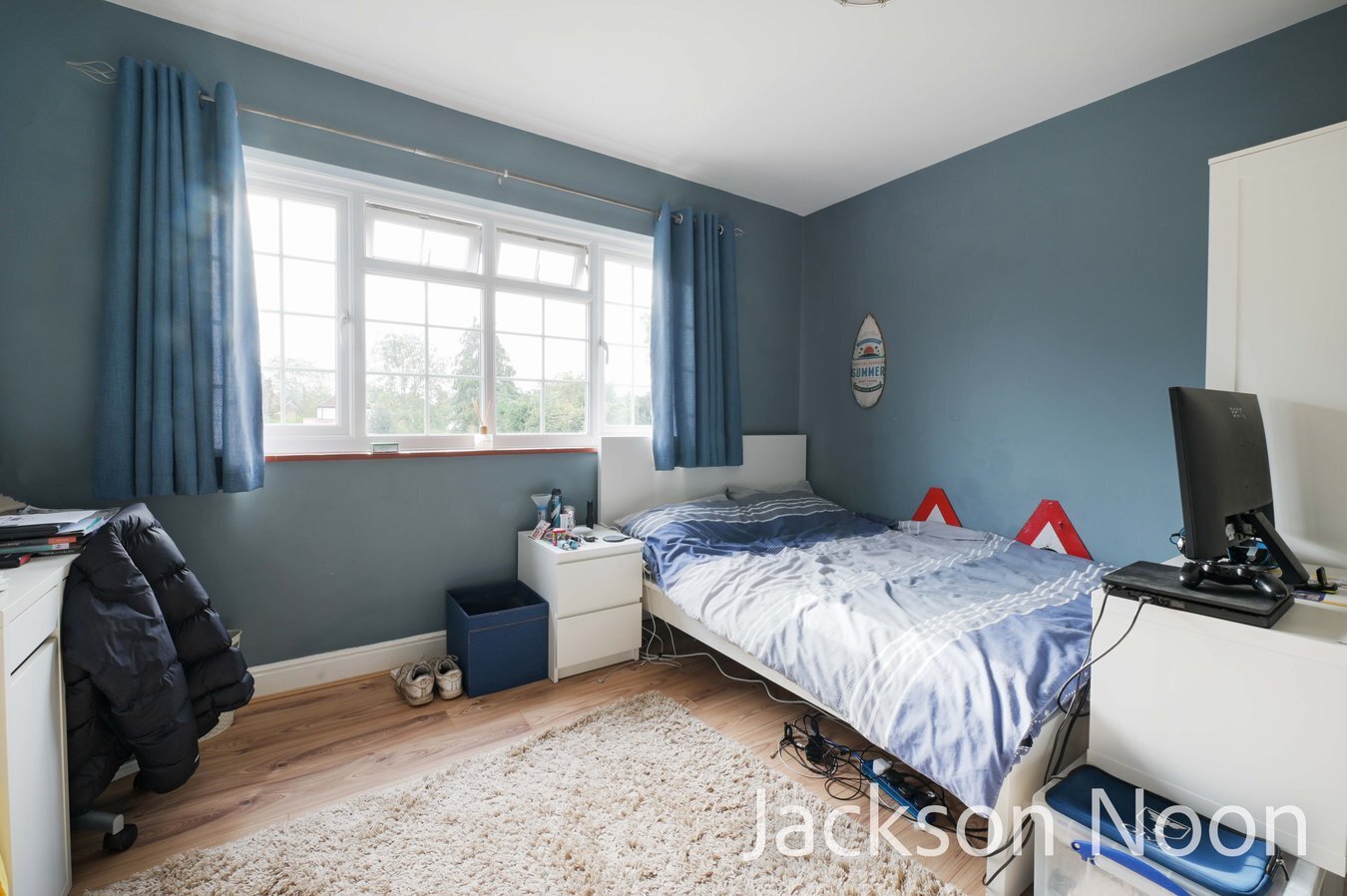 3 bedroom property for sale in Heatherside Road, Ewell, KT19 Offers