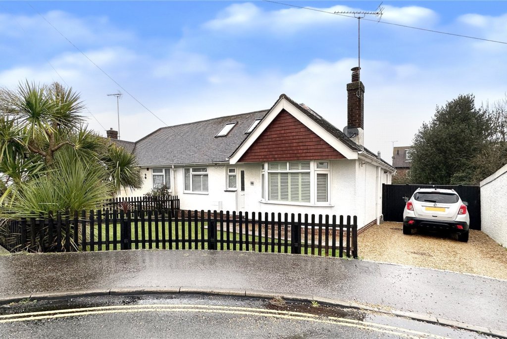 3 bedroom property for sale in Angmering Way, Rustington, BN16 £440,000