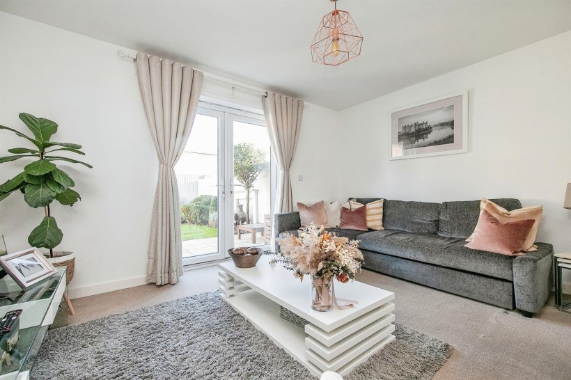 Mulberry Gardens, Great Cornard, Sudbury 2 bedroom end of terrace