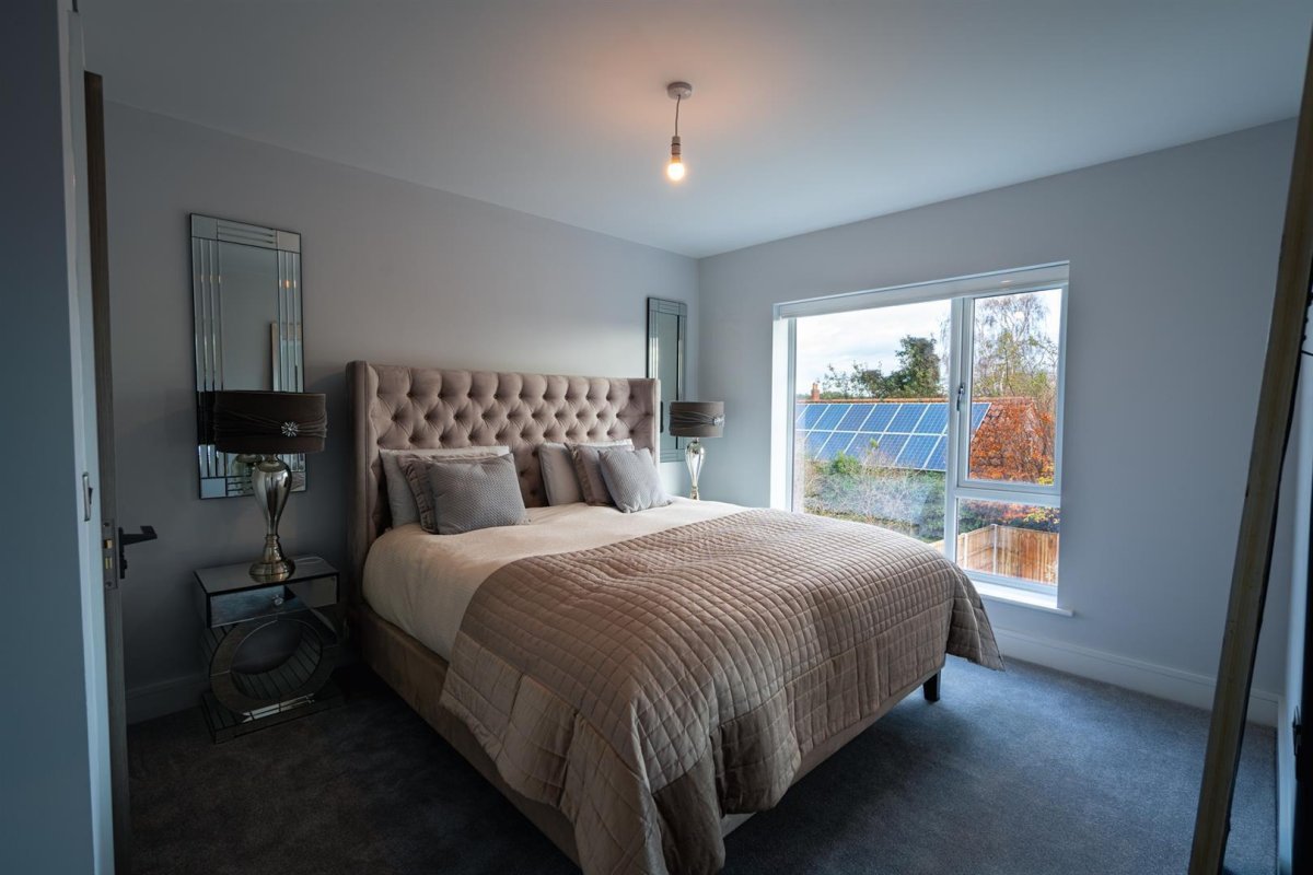 4 bedroom property for sale in Knights Gate, Sutton cum Lound, Retford