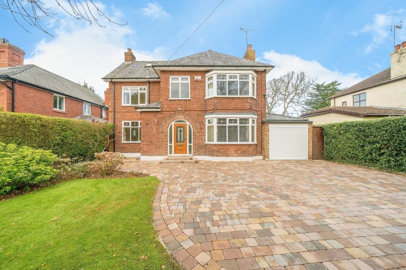 Manor Road, Eastham, Wirral 4 bedroom detached house Jones & Chapman