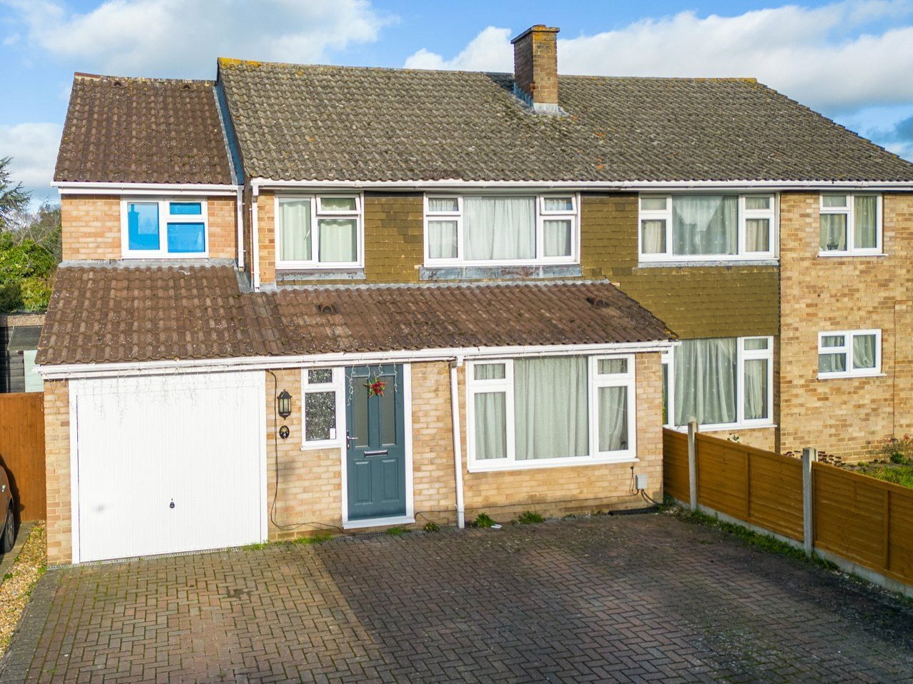 4 bedroom property for sale in Crowfield Drive, Thatcham, Berkshire