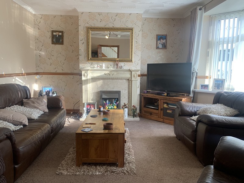 3 bedroom property for sale in Ynyswen, Penycae, Swansea. £155,000