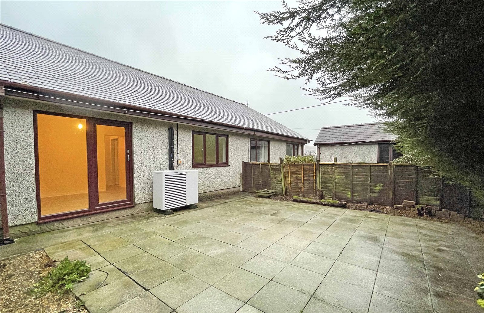 2 bedroom property for sale in Croes Y Waun, Waunfawr, Caernarfon, LL55 £195,000