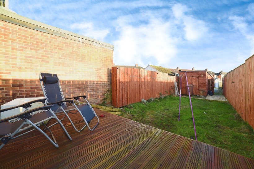 Aston Road, Willerby, HULL 2 bedroom terraced house William H Brown