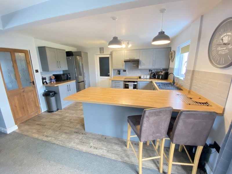 3 bedroom property for sale in Broadmoor, Kilgetty, Pembrokeshire, SA68