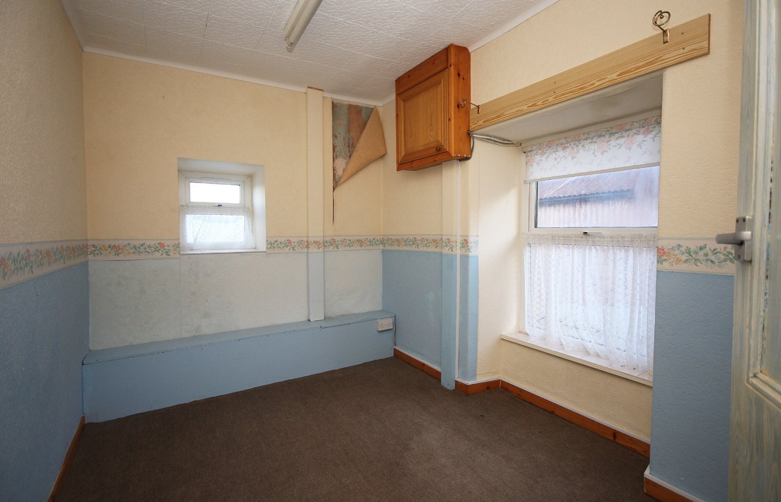 4 bedroom property for sale in Trefor, Caernarfon, Gwynedd, LL54 £300,000