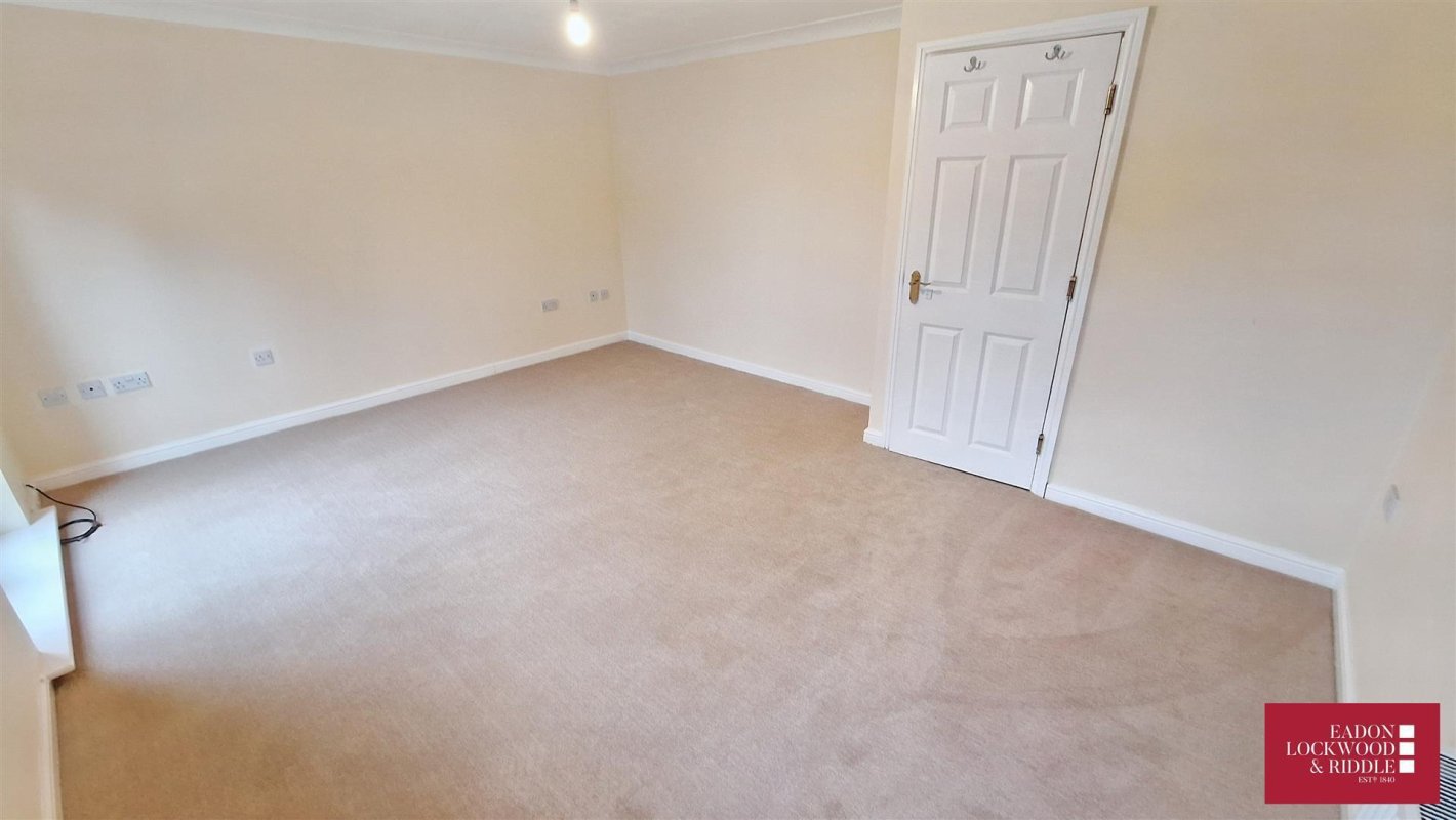 5 bedroom property for sale in Progress Drive, Bramley, Rotherham
