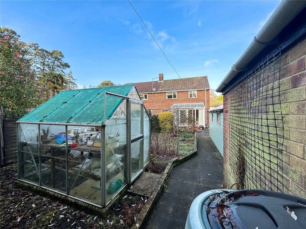 2 bedroom property for sale in Warnes Lane, Burley, Ringwood, Hampshire