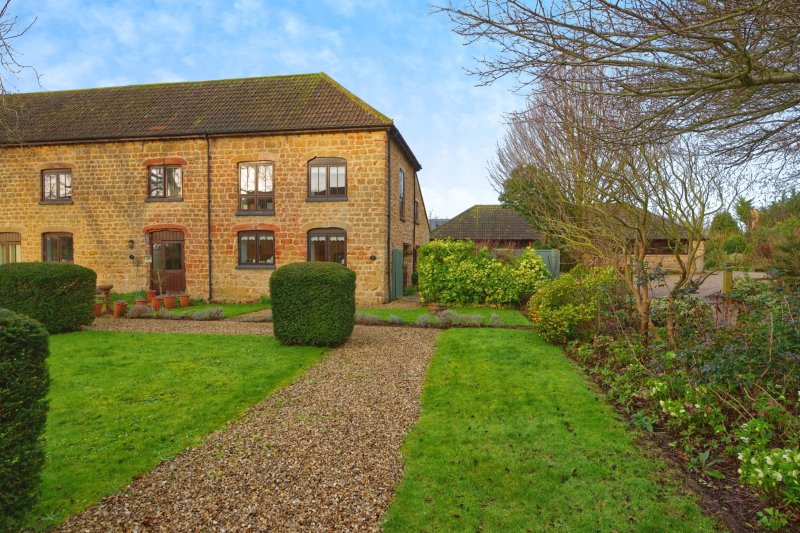 3 bedroom property for sale in New Cross, South Petherton, Somerset