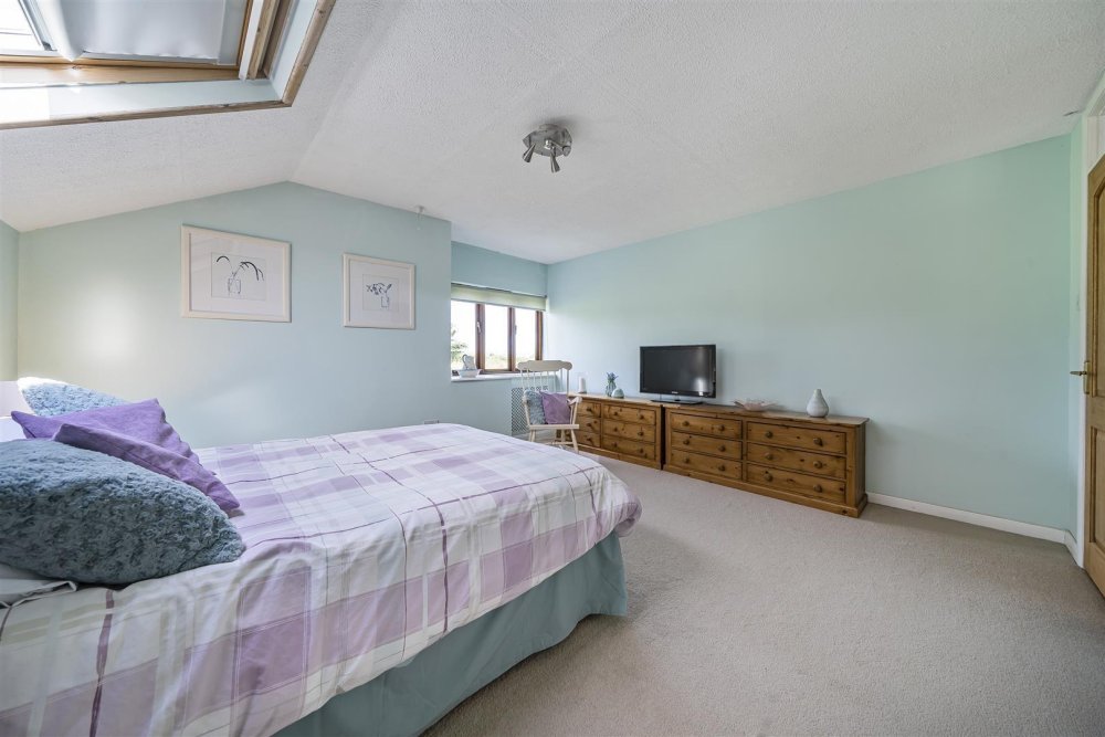Stags 4 bedroom property for sale in Upton Pyne, Exeter