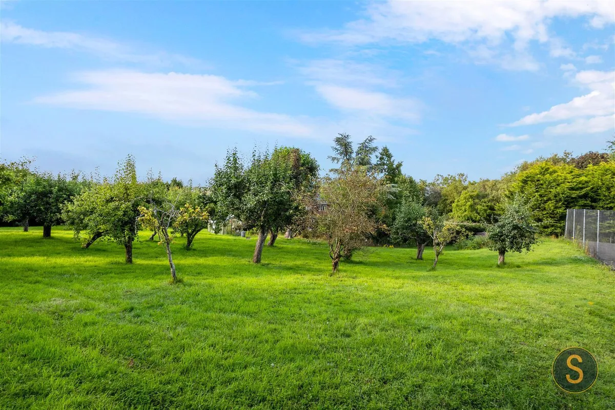 The Cedars, Little Billington,