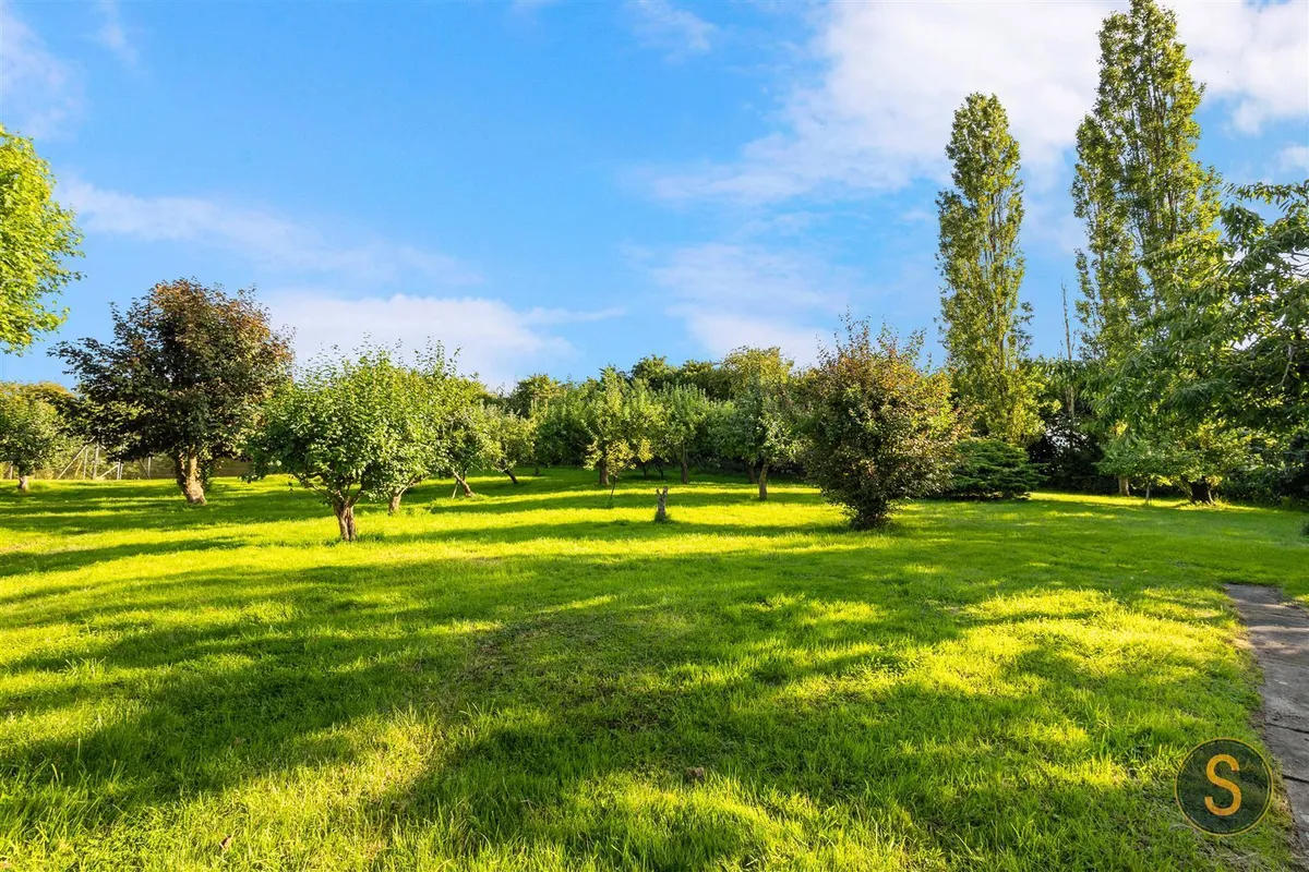 The Cedars, Little Billington,