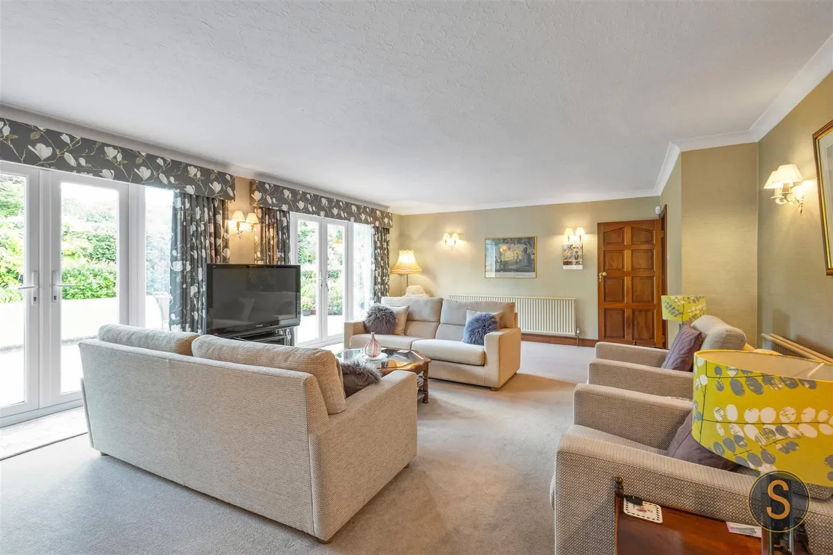 The Cedars, Little Billington,