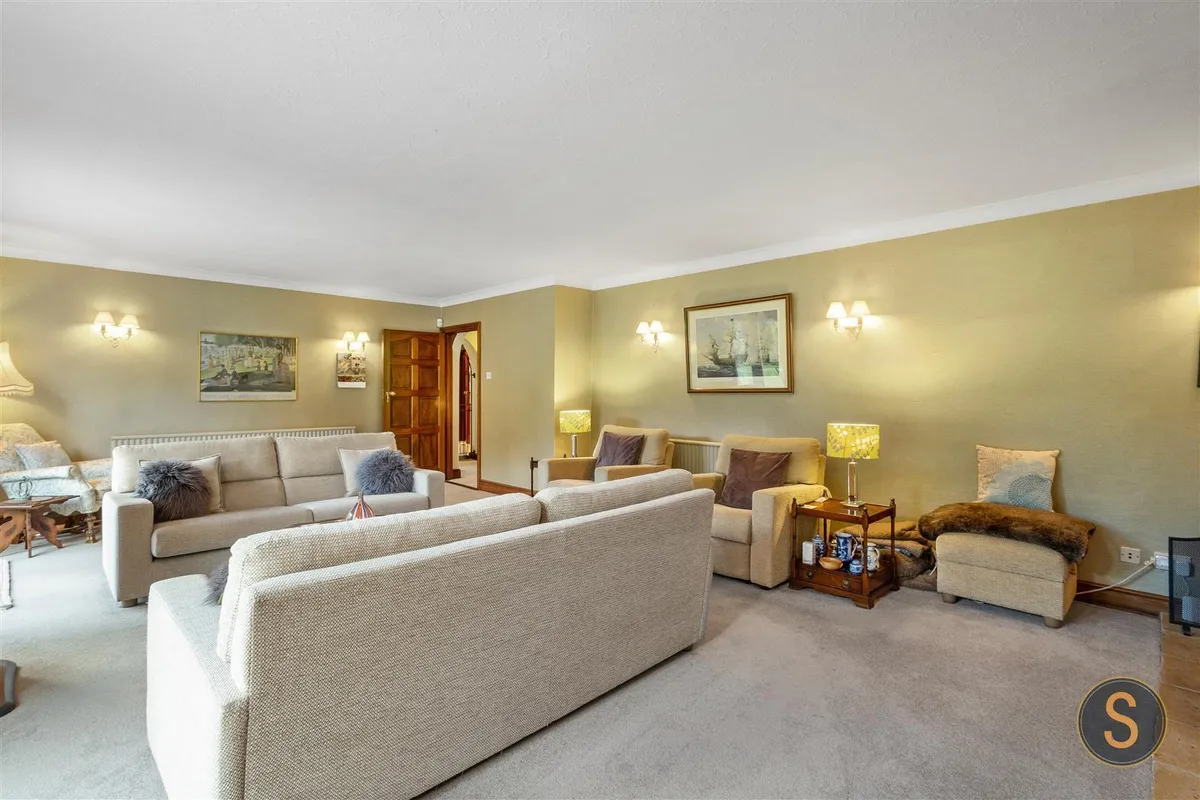 The Cedars, Little Billington,