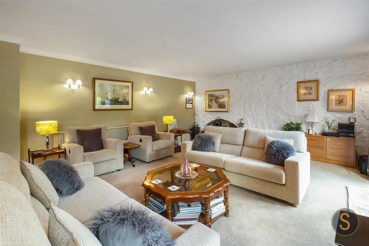 The Cedars, Little Billington,