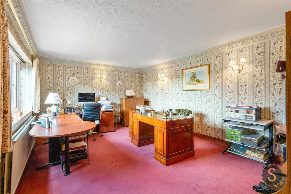 The Cedars, Little Billington,