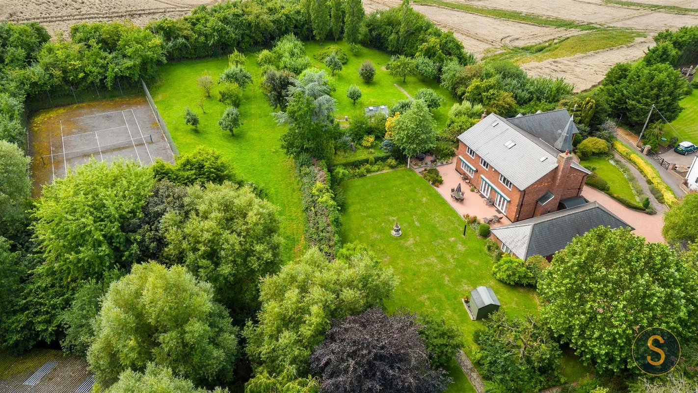 The Cedars, Little Billington,
