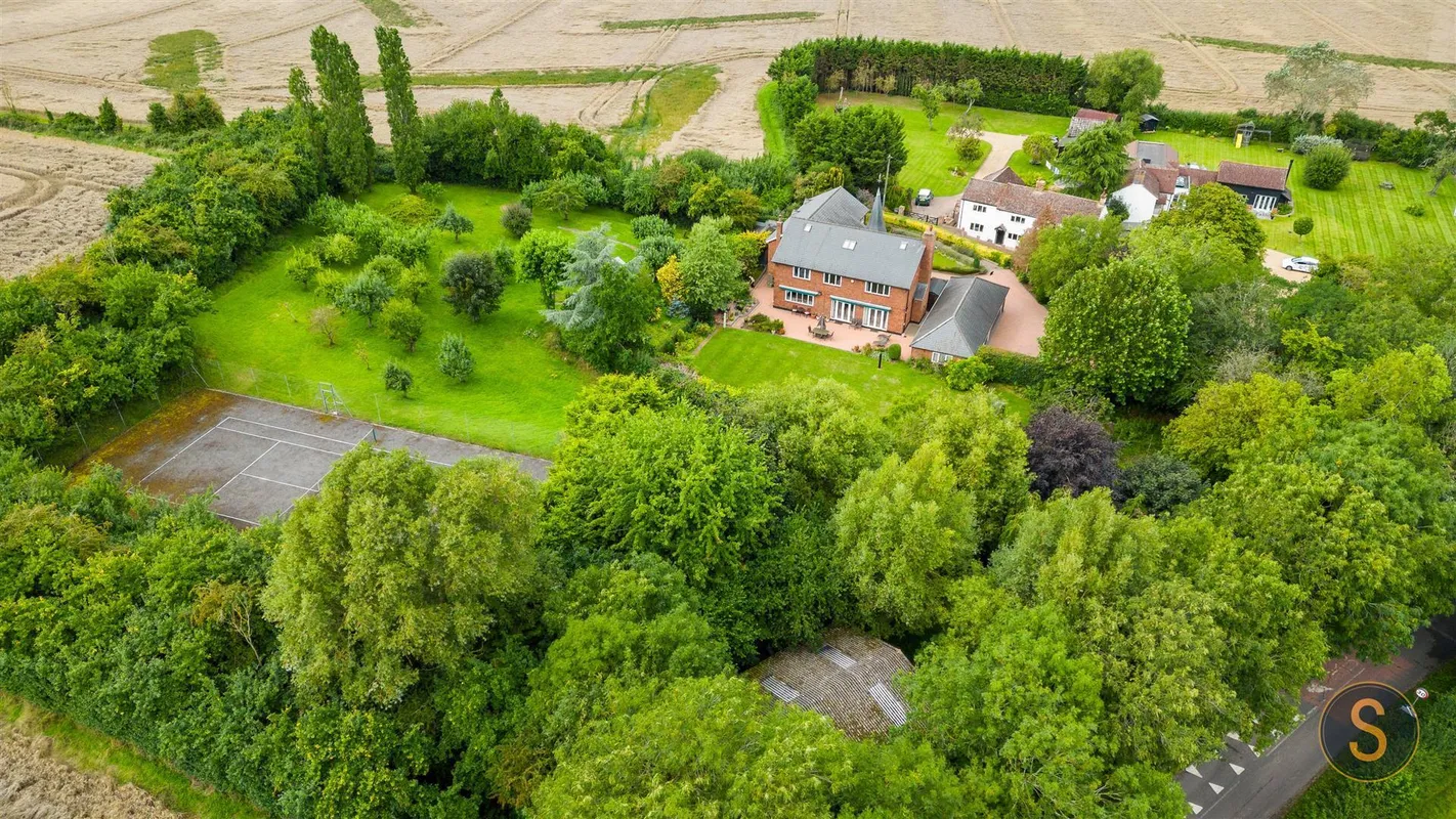 The Cedars, Little Billington,
