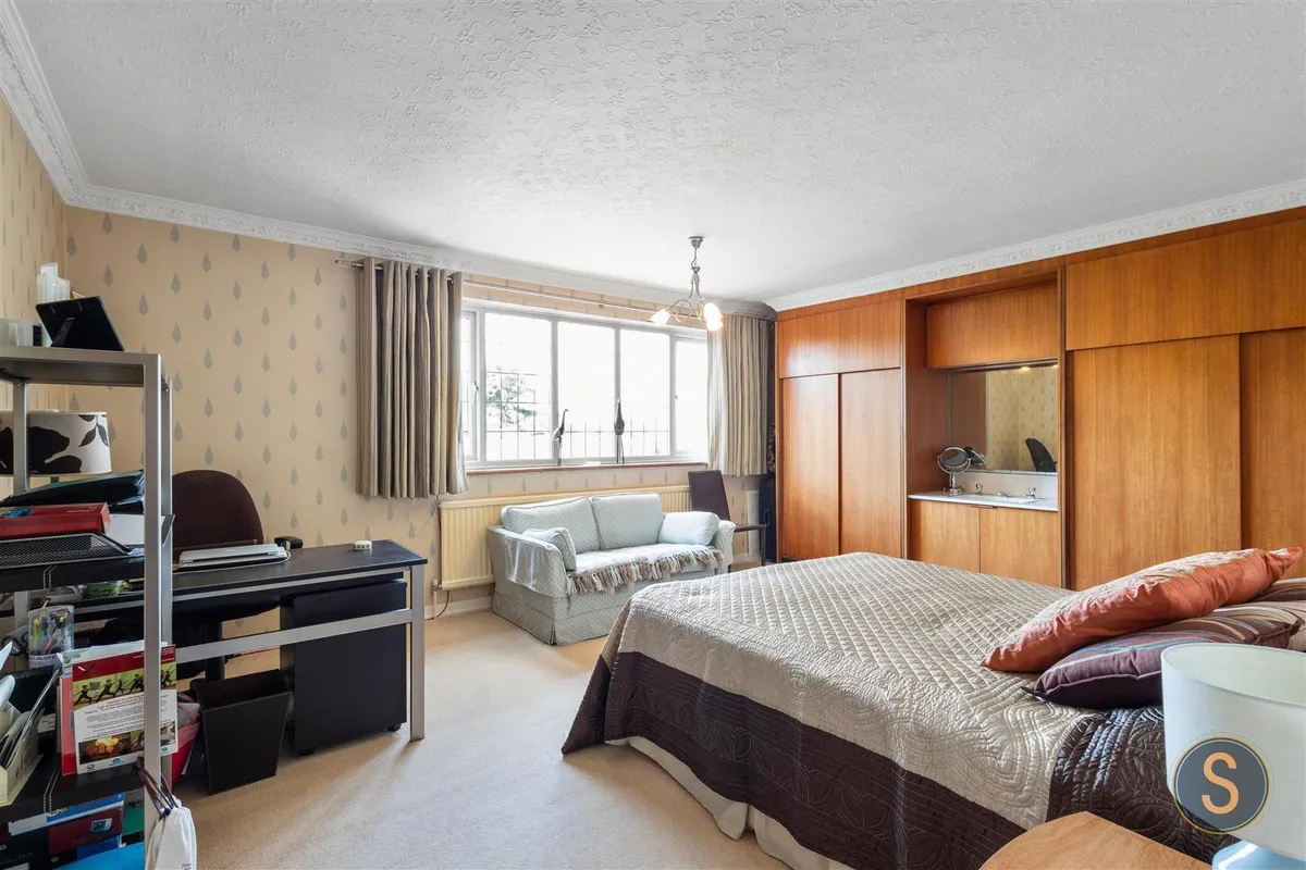 The Cedars, Little Billington,