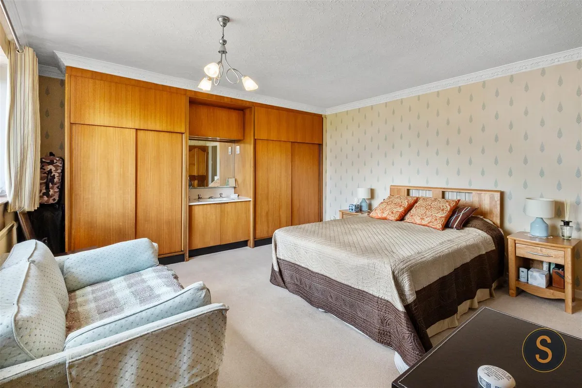 The Cedars, Little Billington,