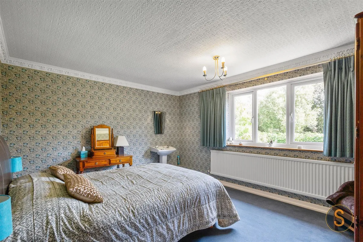 The Cedars, Little Billington,