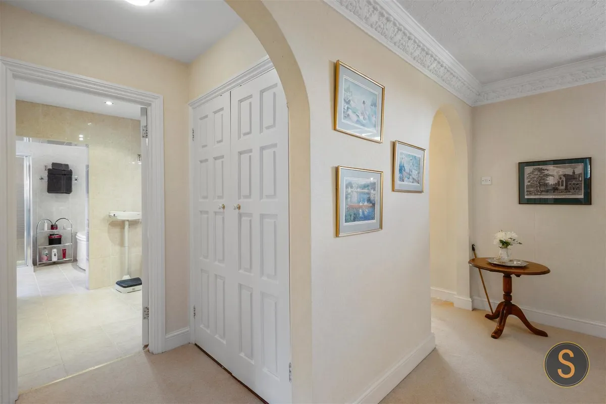 The Cedars, Little Billington,