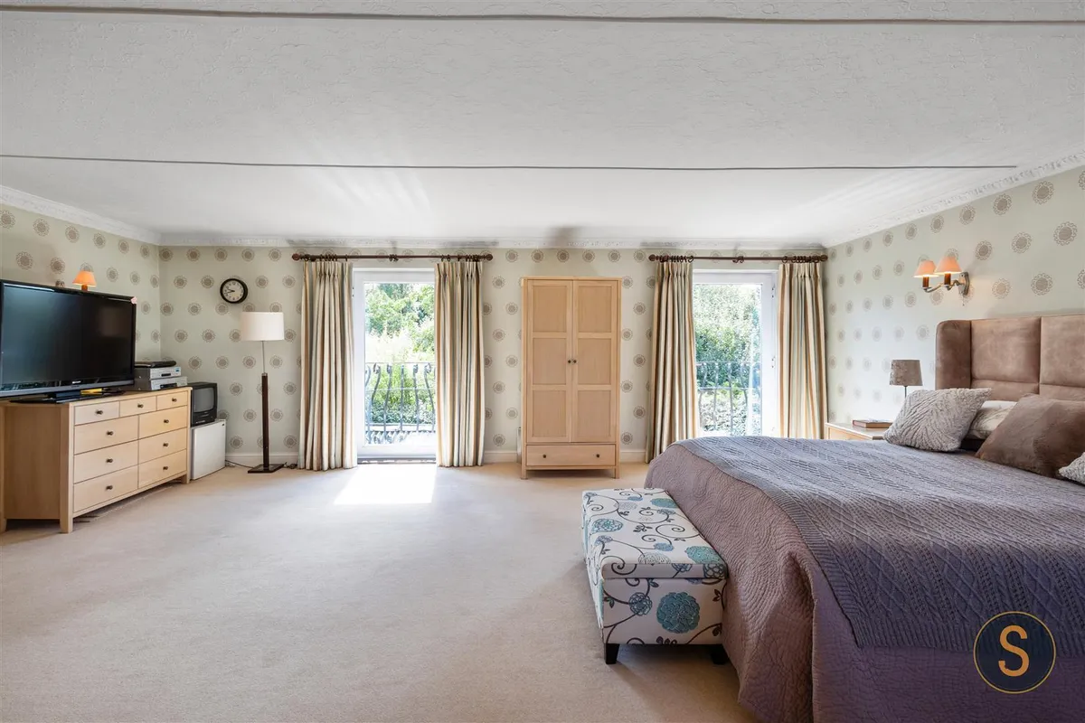 The Cedars, Little Billington,