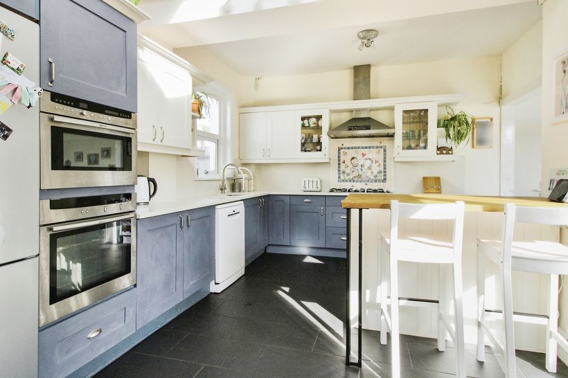 Millbrook Road, Dinas Powys 4 bedroom semidetached house Allen