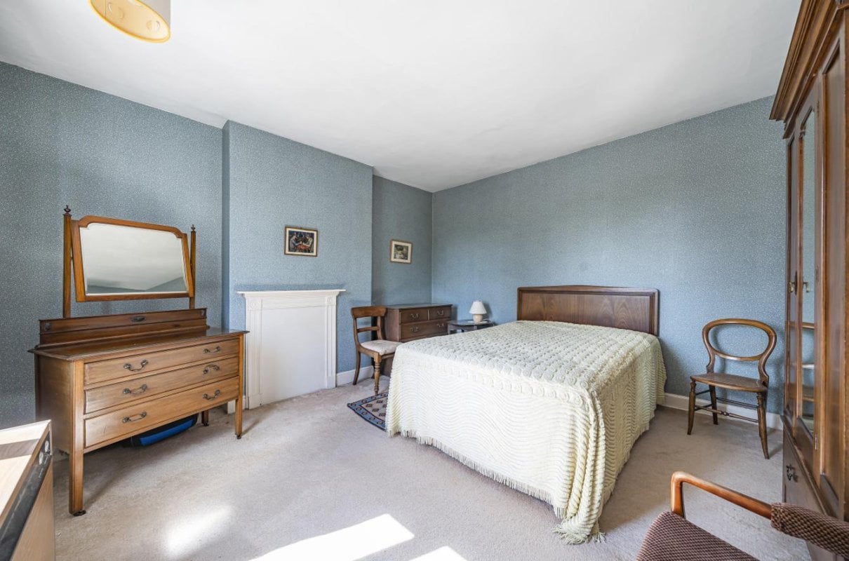 3 bedroom property for sale in Yew Tree House, Tur Langton