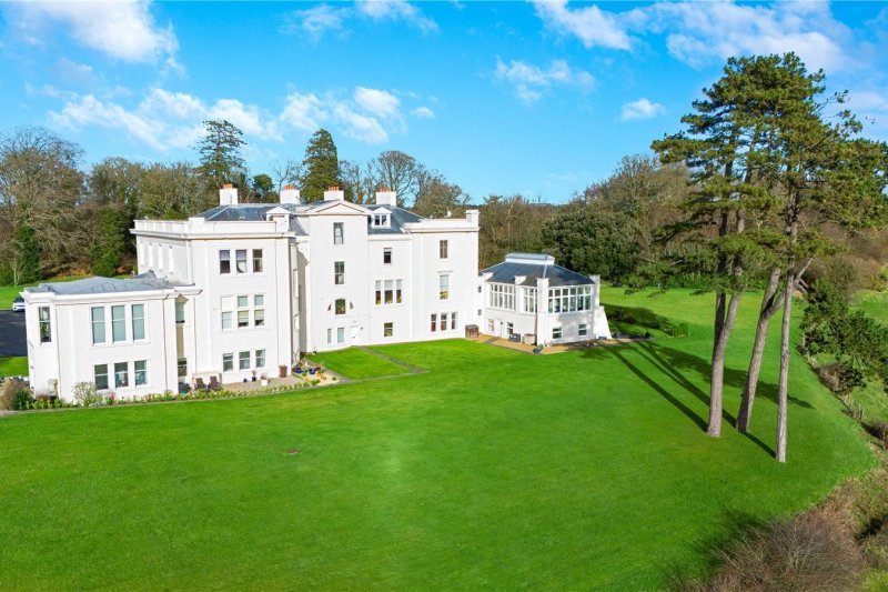 2 bedroom property for sale in Crosshouse, Kilmarnock, East Ayrshire