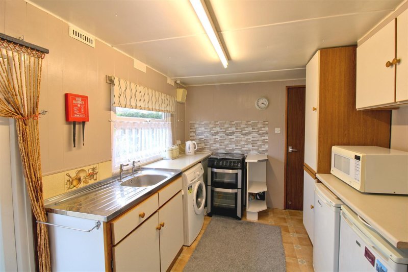 2 bedroom property for sale in Anchor Park, Station Road,